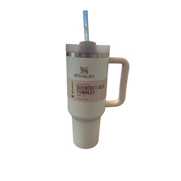 Stanley Cream Adventure  Insulated Quencher H2.0 Travel Tumbler with Handle 40oz - Picture 3 of 5